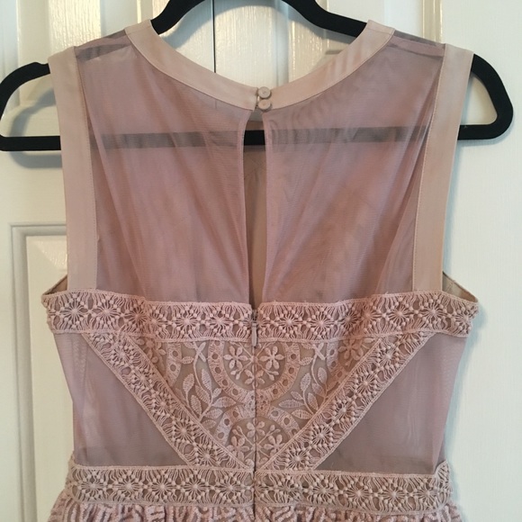 ✨SALE✨BCBG LAVENDER JORDYN DRESS - Picture 6 of 7